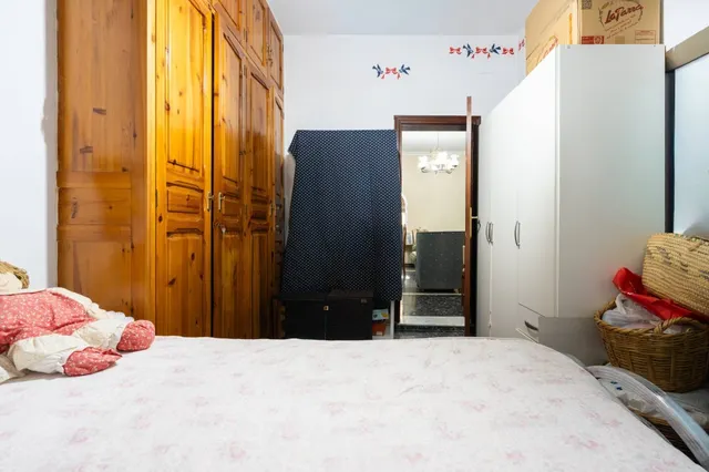 Chalet y parcela segregable en Palomares del Río — 37