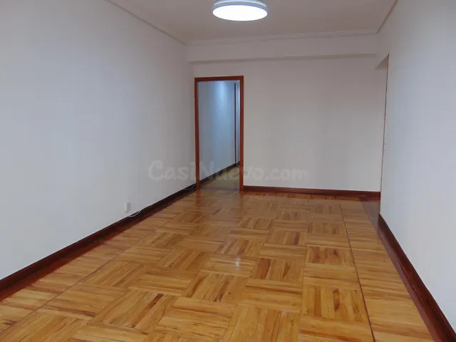 PISO DISPONIBLE EN ALQUILER CALLE CARTAGENA PROSPERIDAD - foto 3