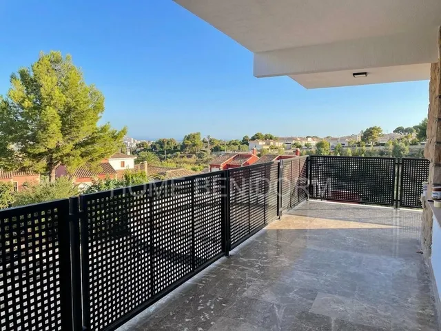 CHALET INDEPENDIENTE COMPLETAMENTE REFORMADO CON PISCINA, GARAJE Y VISTAS DESPEJADAS — 8