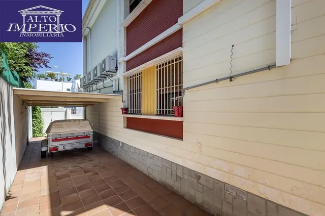 Chalet Exclusivo en Camino Bajo de Huétor — 34