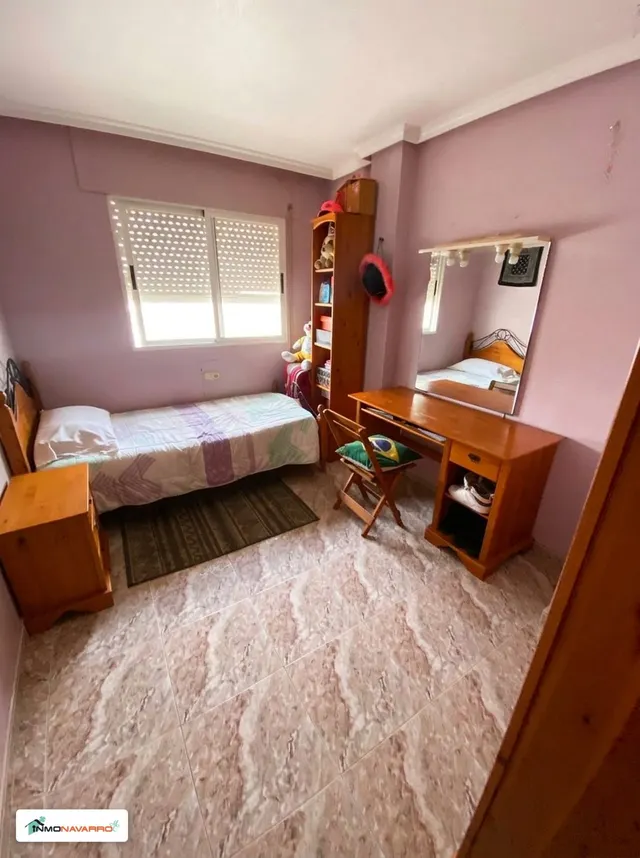 Piso de 4 dormitorios con garaje en el centro de Águilas · 200.000 € — 13