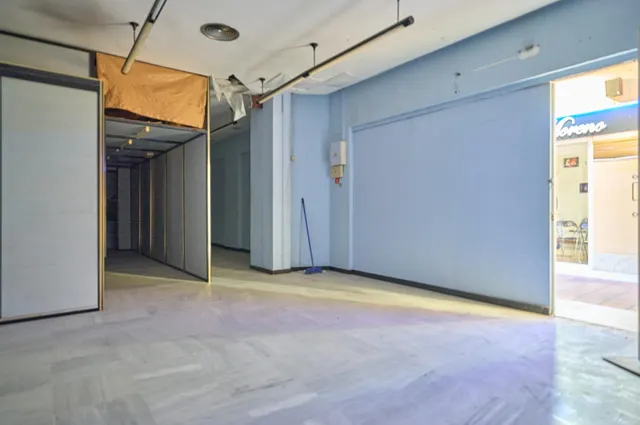 Gran Oportunidad. Local comercial en planta baja en Centro Comercial Puertas de Sevilla — 4