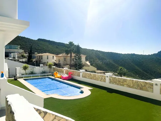 Magnífica villa moderna con vistas al mar en Roque del Conde - foto 3