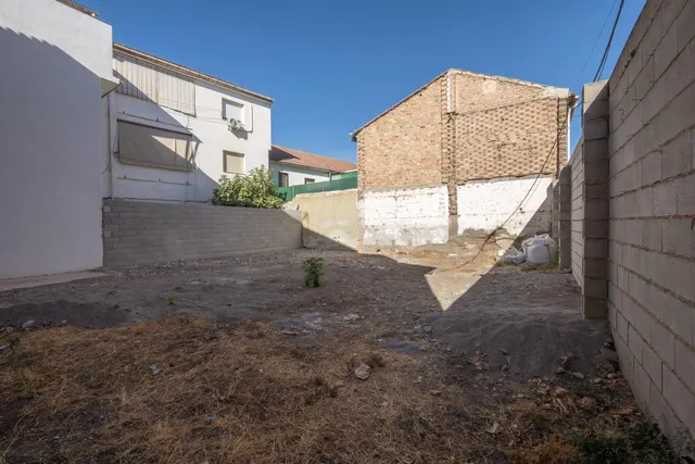 EXCELENTE SOLAR EN VENTA EN ARMILLA (JUNTO PLAZA ESPAÑA) — 7