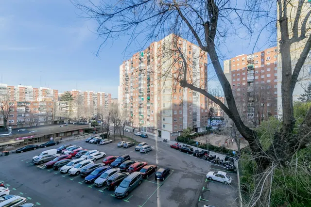 Piso en venta en calle de Finisterre - foto 5