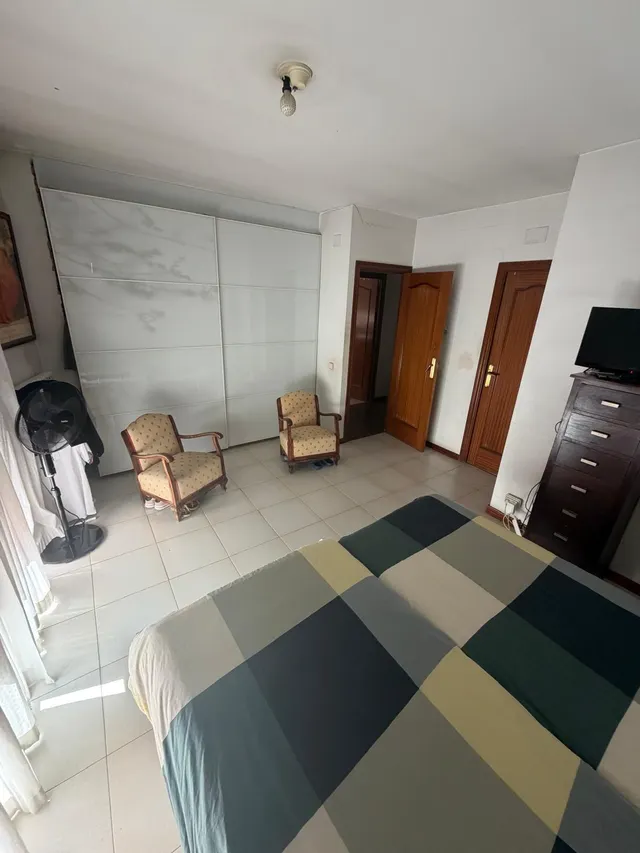 DUPLEX EN VENTA PARA ENTRAR A VIVIR CON GRAN TERRAZA EN BARRIO CENTRO EN CORNELLA DE LLOBREGAT — 9