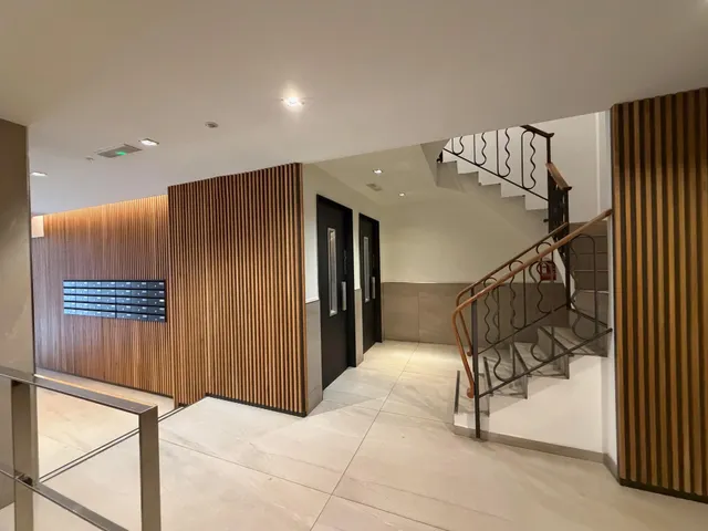 EXCLUSIVA VIVIENDA CON TERRAZA Y ESPECTACULARES VISTAS EN LA ZONA ALTA DE BARCELONA — 36
