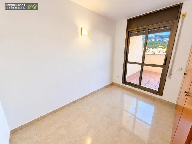 Exclusivo ático esquinero con 121 m2 de terraza y vistas al mar en la ràpita — 26