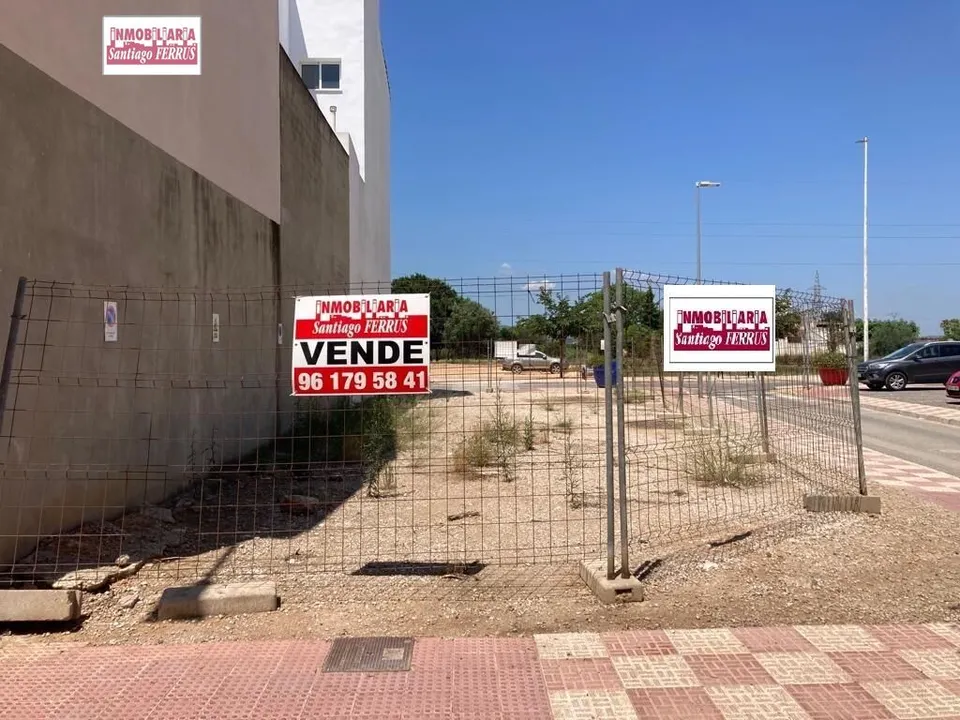 VENTA DE  SOLAR  EN ALMUSSAFES (VALENCIA)
