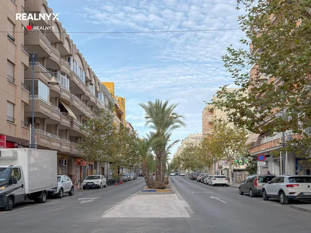 Playa del Cura! Fantástico estudio en avenida Habaneras con vistas laterales al mar (130 mts playa de los Locos) — 2