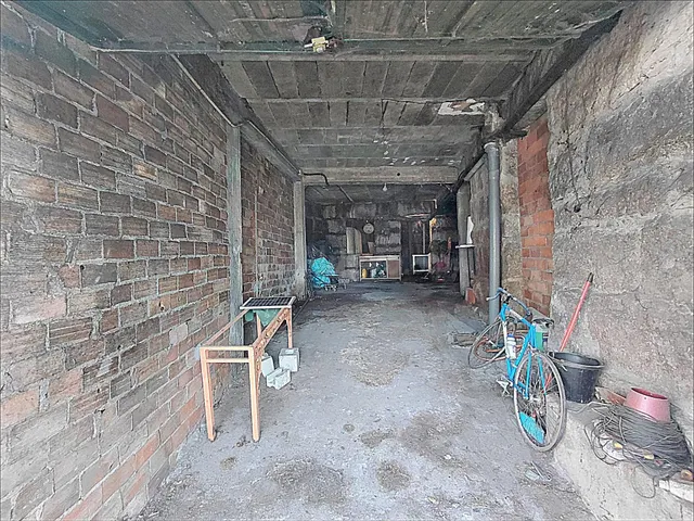 LOCAL/ALMACÉN PARA REFORMAR - Avda de Cambados - Vilagarcía 