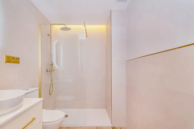 Edificio premiun gran lujo ¡¡¡¡¡¡ nuevo totalmente reformado y equipado con mobiliario exclusivo  en el centro de Granada — 33