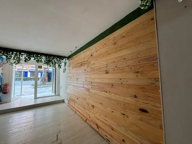 LOCAL EN AVD DE LOS BAÑOS - PLAYAFELS — 4