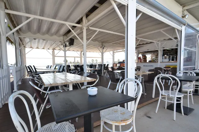 Local comercial 82m² en venta - Ajuntament — 25