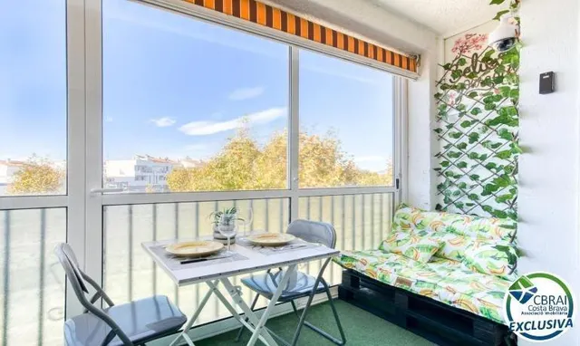 Acogedor estudio con terraza cerrada en el Sector Flamicell - foto 2