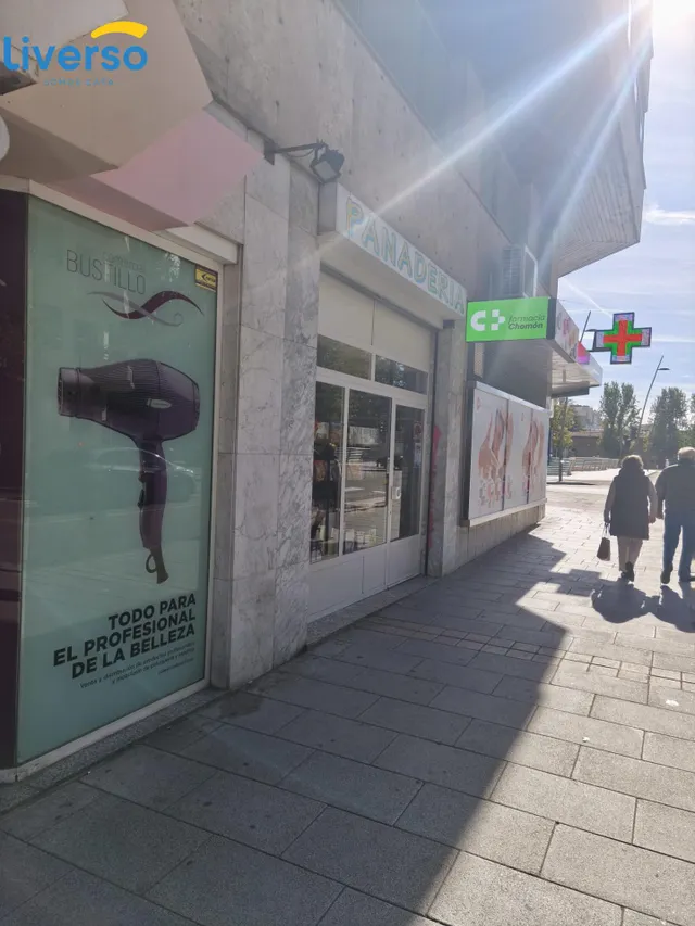 ¡Tu propia panadería en Villa Pilar por solo 460 €/mes! — 9
