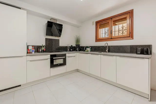 Villa de Lujo 7 habitaciones 183m² en venta - El Portet — 31