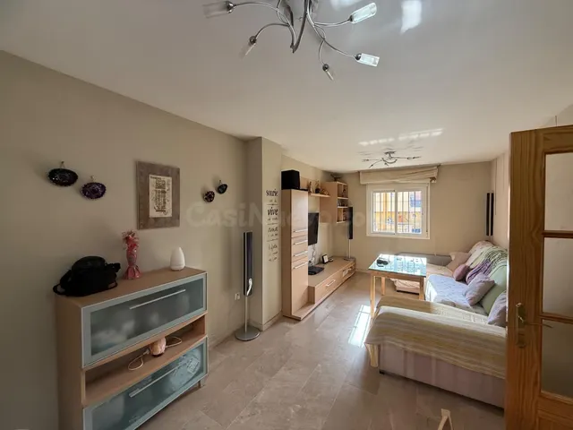 Venta de chalet adosado en el centro de Gójar. — 5