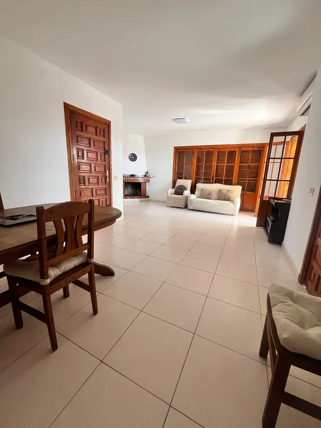 Chalet junto playa del Gurugú, planta 2º — 12