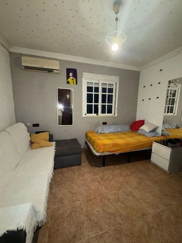 Gran adosado de 180 m2 en Avenida de la Libertad — 35