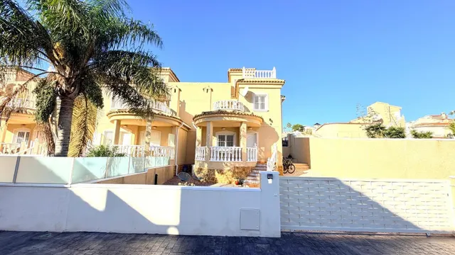 Casa 3 habitaciones 88m² en venta - Ciudad Quesada - foto 5