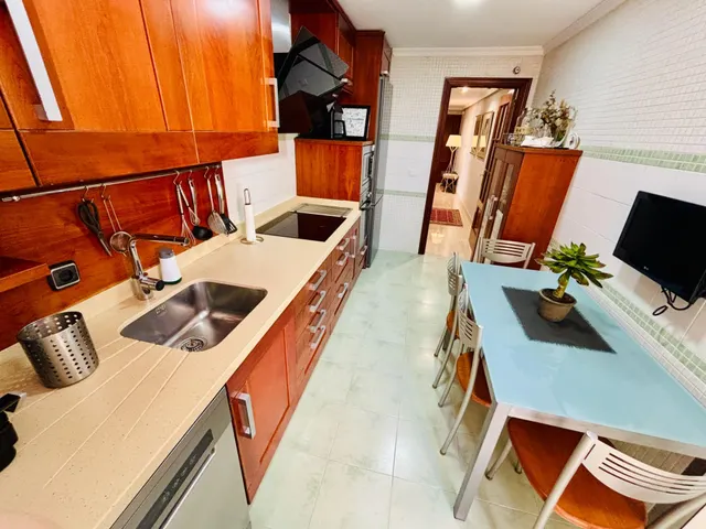 Amplia Planta Baja en Olletas-Sierra Blanquilla, Málaga - Ideal para Familias — 11