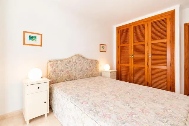Apartamento con amplia terraza y vistas al puerto en Portopetro — 11
