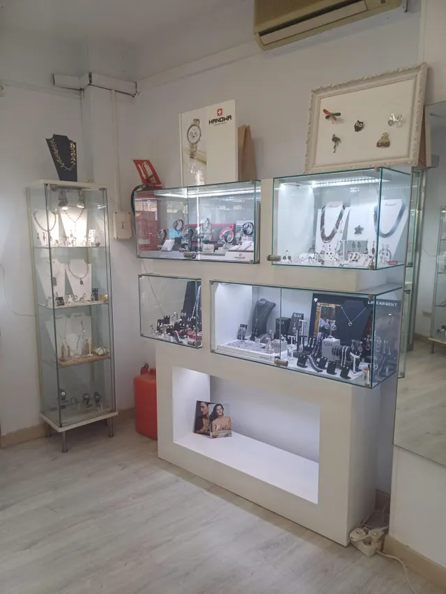 Traspaso de joyería de plata — 12