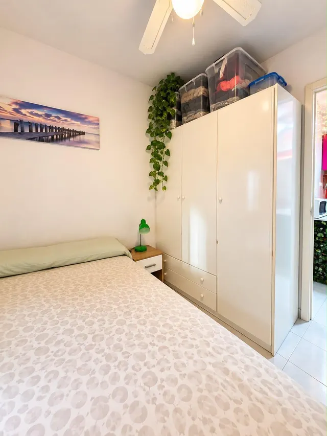 Apartamento de 2 dormitorios con terraza en Mar Azul, Torrevieja — 7