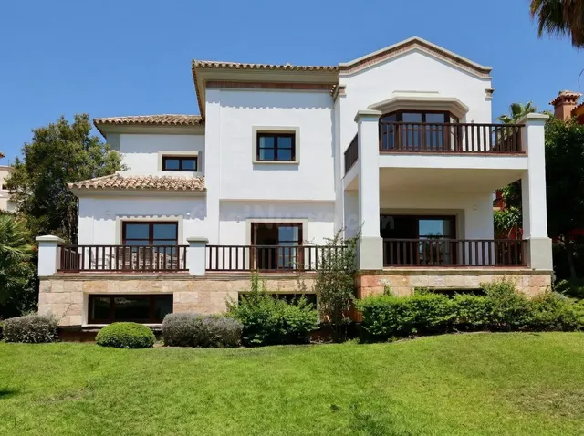 Villa 6 habitaciones 512m² en alquiler - Marbella - foto 2
