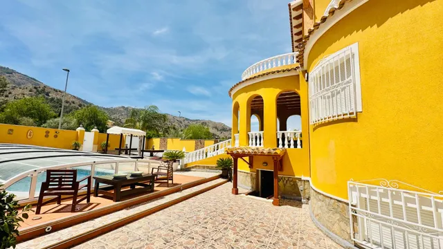 Magnifica villa en Orihuela con piscina privada — 24