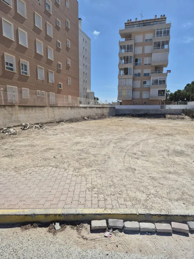 Terreno Urbano en Guardamar del Segura - Oportunidad de Inversión — 4