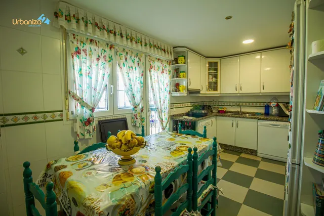 CHALET INDEPENDIENTE JUNTO AL VIEJO VIVERO EN BADAJOZ — 15