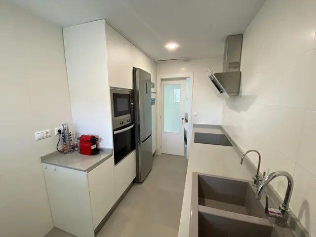 Alquiler de Piso 3 Dormitorios 2 Baños Vista al Mar — 39