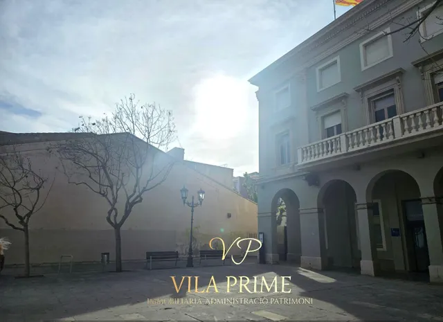 VIVIENDA UNICA EN EDIFICIO EMBLEMATICO NEOCLASICO EN VILASSAR DE MAR — 22