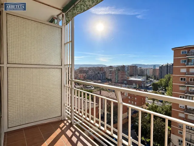 INMOBILIARIA ARBETETA VENDE PISO DE TRES DORMITORIOS Y TERRAZA EN LA ZONA CONSTITUCIÓN DE GUADALAJARA — 6