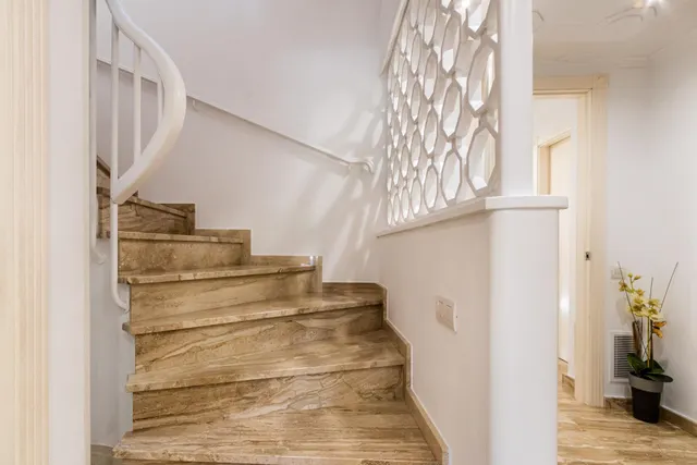 PRECIOSA CASA DE LUXE A LA ZONA DE L'ESGLÉSIA — 27