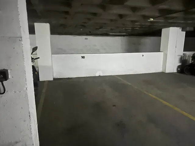 NEGOCIABLE PLAZA DE GARAJE EN EL PORVENIR — 2