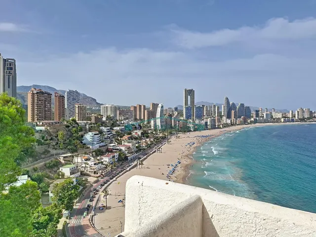 Piso en Cala Benidorm - foto 3