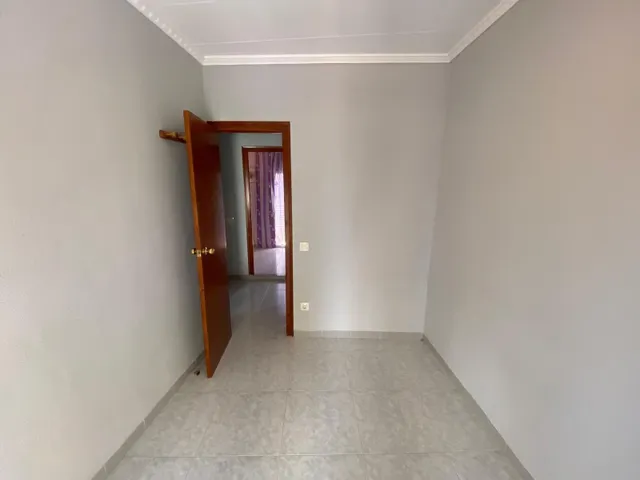 ¡AMPLIA VIVIENDA CON TERRAZA EN LA ZONA ALTA DE LA POBLACIÓN! — 47