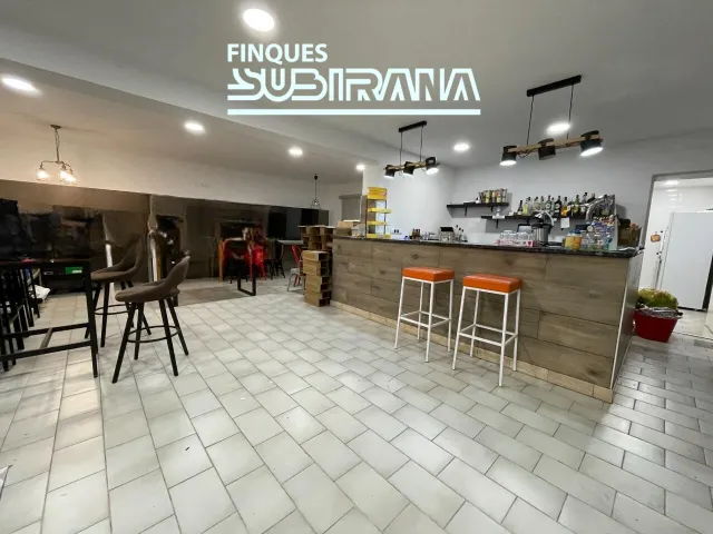 LOCAL COMERCIAL ADAPTAT COM A BAR-CAFERIA-RESTAURANT AL CENTRE DE SANTA COLOMA DE QUERALT. — 3
