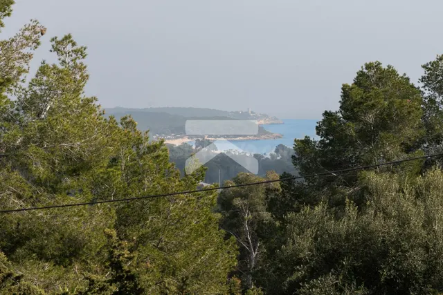 Oportunidad de inversion: mar, ciudad y naturaleza - foto 2