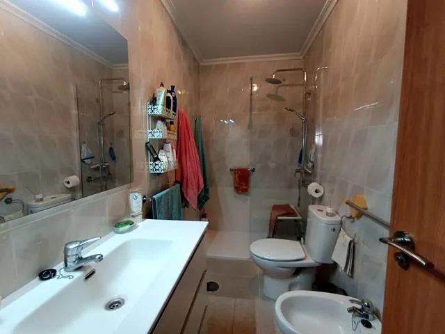 AMPLIO CHALET CON PARCELA EN SAN VICENTE — 13