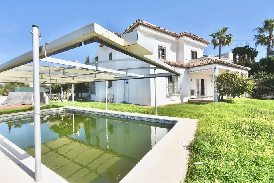 Chalet 5 habitaciones 337m² en venta - Riviera del sol