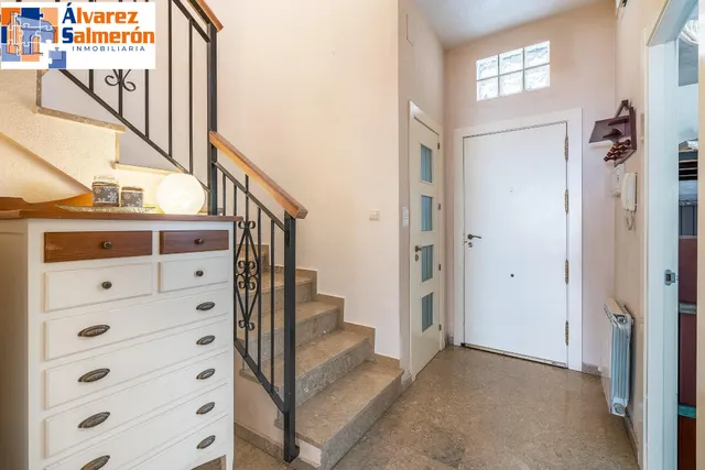 ADOSADA EN URBANIZACIÓN EN HUETOR VEGA — 15