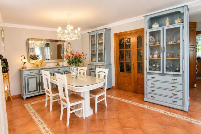 VENDE EN EXCLUSIVA CHALET INDEPENDIENTE EN COÍN — 19