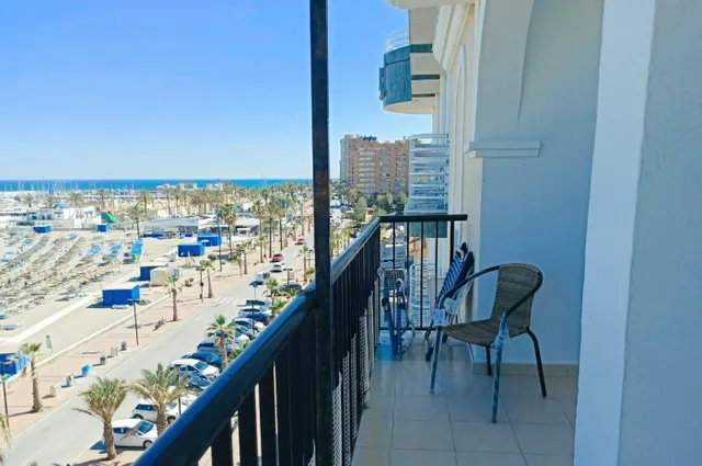 Fuengirola - Primera Línea de Playa - Piso 3 Dormitorios - Terraza — 4