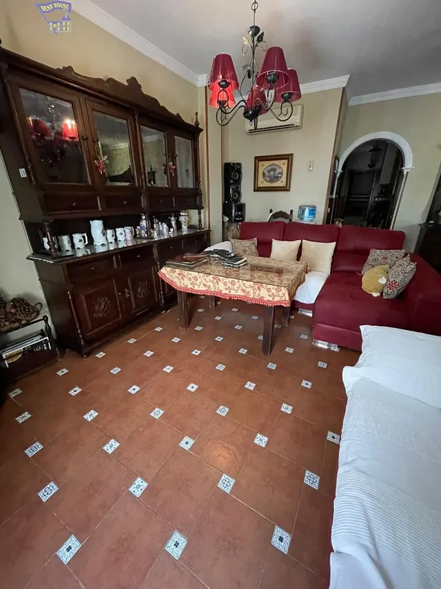 SE VENDE CASA + LOCAL INDEPENDIENTE EN ZONA DE LA CUESTA DE LA RUJANA — 3