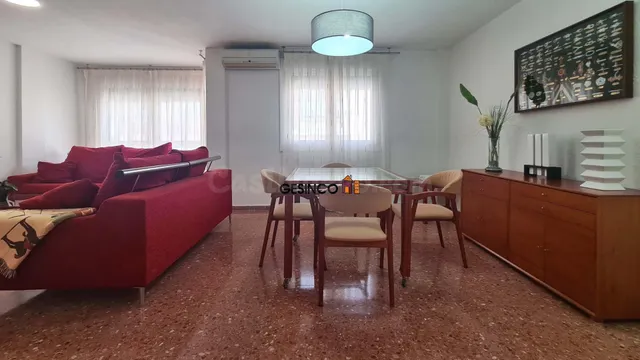 PISO EN ALQUILER PARA ESTUDIANTES