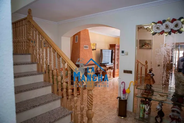 *595.000€* inmobiliaria la mancha vende casa en el barrio de san pablo de Albacete — 12